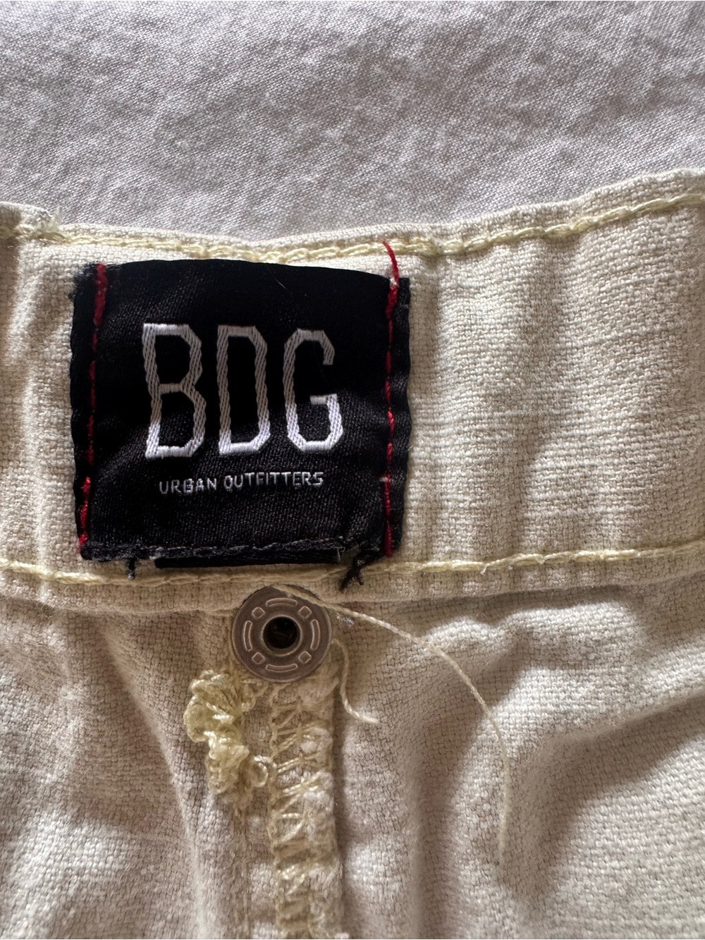 BDG‎ Cream women’s cargo pants - Picture 2 of 5